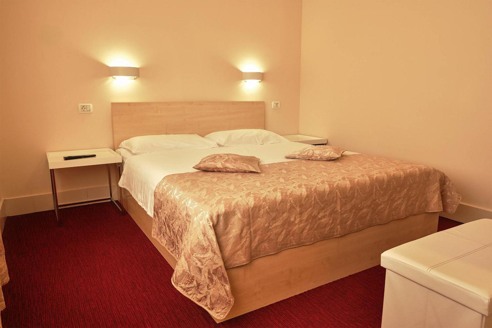 Hello Hotels Bucuresti Gara De Nord ภายนอก รูปภาพ