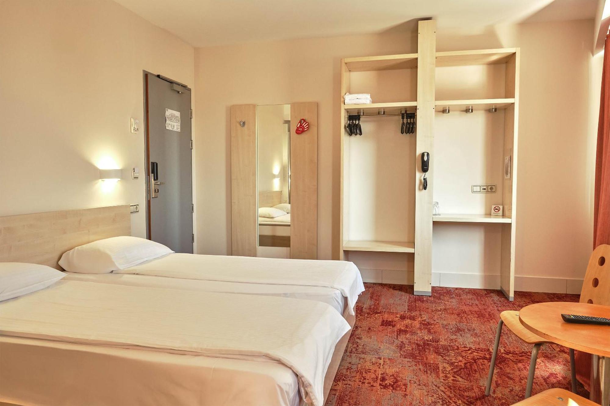 Hello Hotels Bucuresti Gara De Nord ภายนอก รูปภาพ